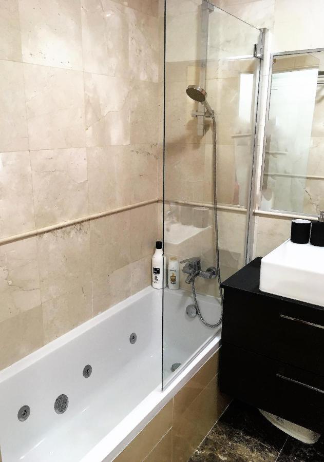 Chill Out Ground Floor Apartm +Private Garden+Wifi Retamar  Zewnętrze zdjęcie
